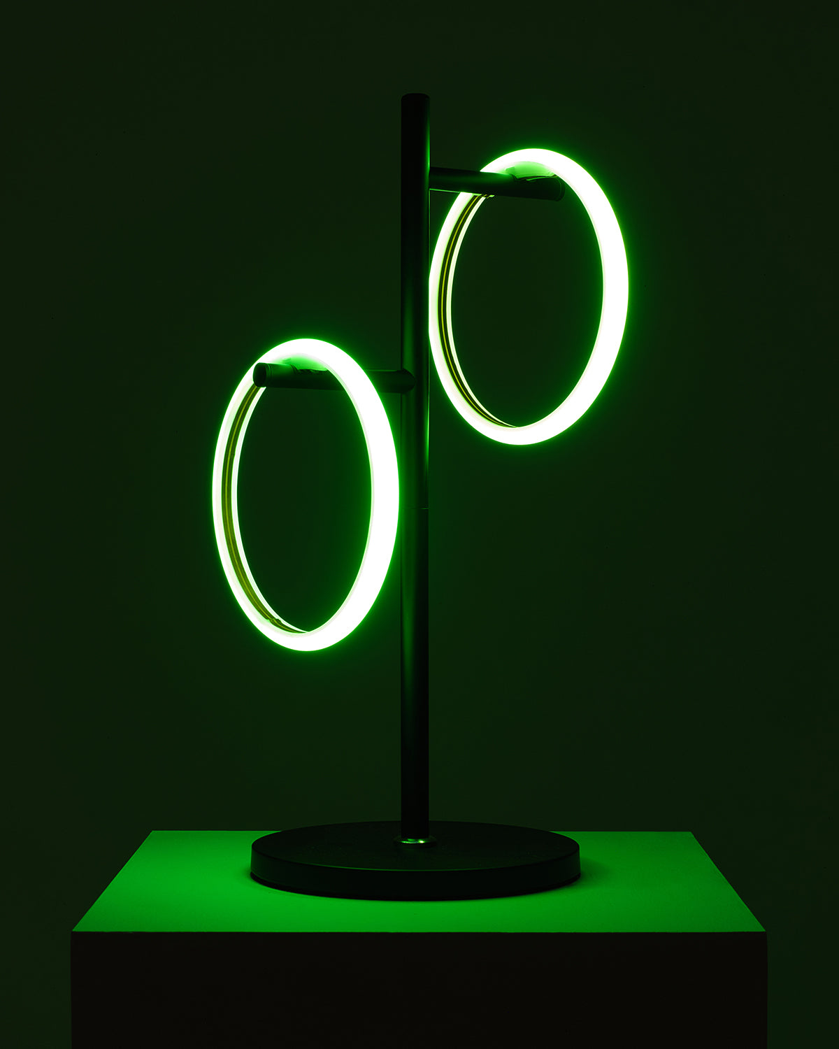 Saturn RGB Table Lamp